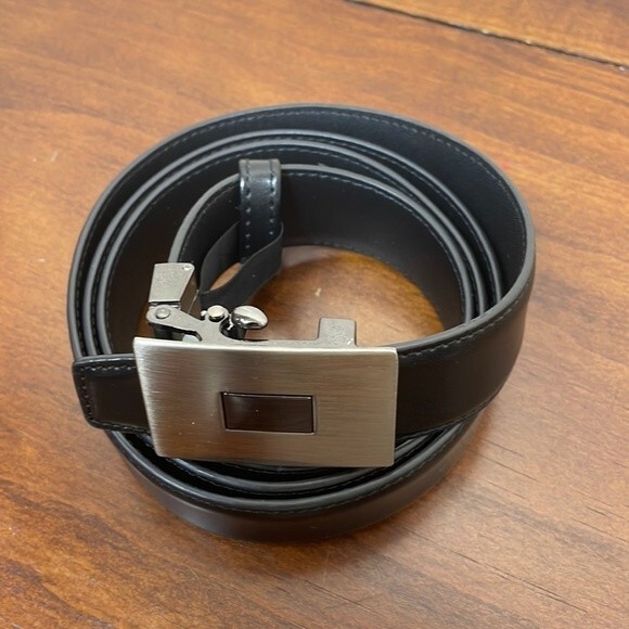 Set of 3 - NWOT - Men’s Leather Belts - Size 42 - Black, Black Embossed, Brown - Picture 4 of 9